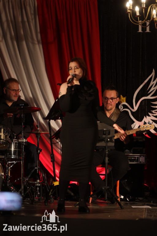 Fotorelacja: Święto Niepodległości w Pałacyku nad Wartą w Zawierciu Kromołowie