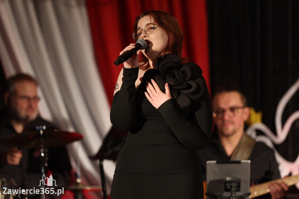 Fotorelacja: Święto Niepodległości w Pałacyku nad Wartą w Zawierciu Kromołowie