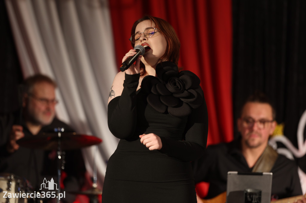 Fotorelacja: Święto Niepodległości w Pałacyku nad Wartą w Zawierciu Kromołowie