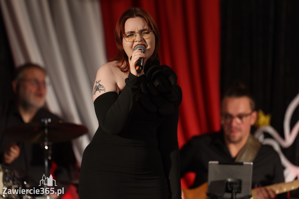 Fotorelacja: Święto Niepodległości w Pałacyku nad Wartą w Zawierciu Kromołowie