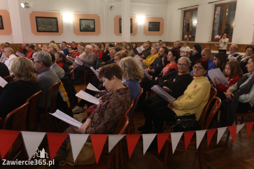 Fotorelacja: Święto Niepodległości w Pałacyku nad Wartą w Zawierciu Kromołowie