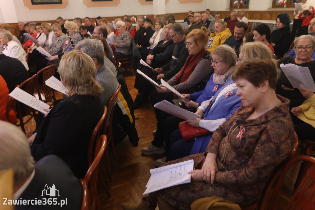 Fotorelacja: Święto Niepodległości w Pałacyku nad Wartą w Zawierciu Kromołowie