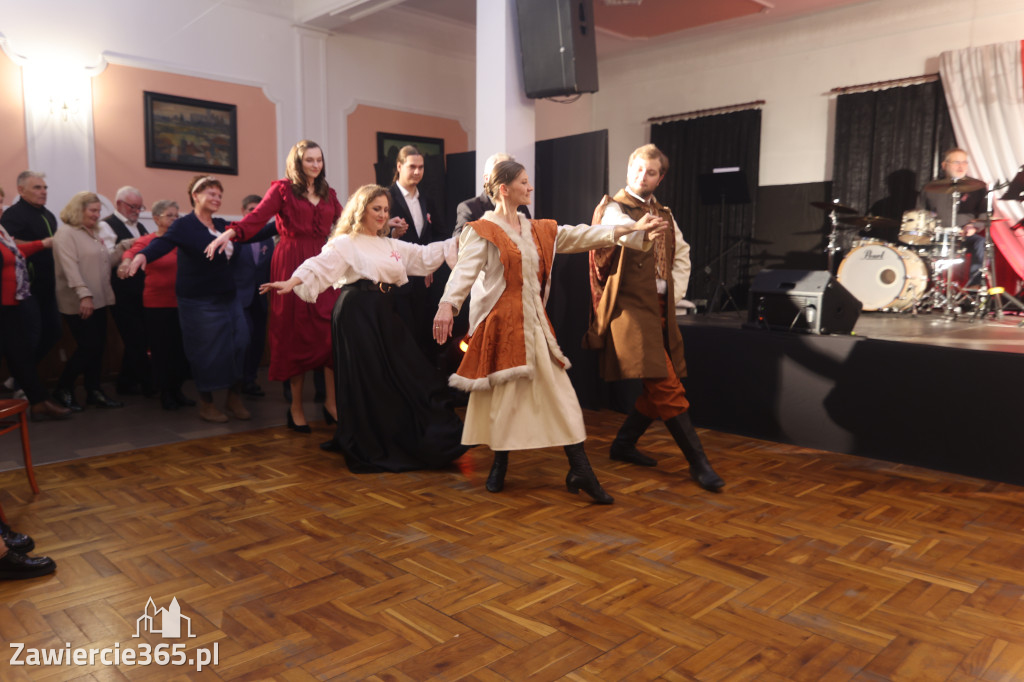 Fotorelacja: Święto Niepodległości w Pałacyku nad Wartą w Zawierciu Kromołowie