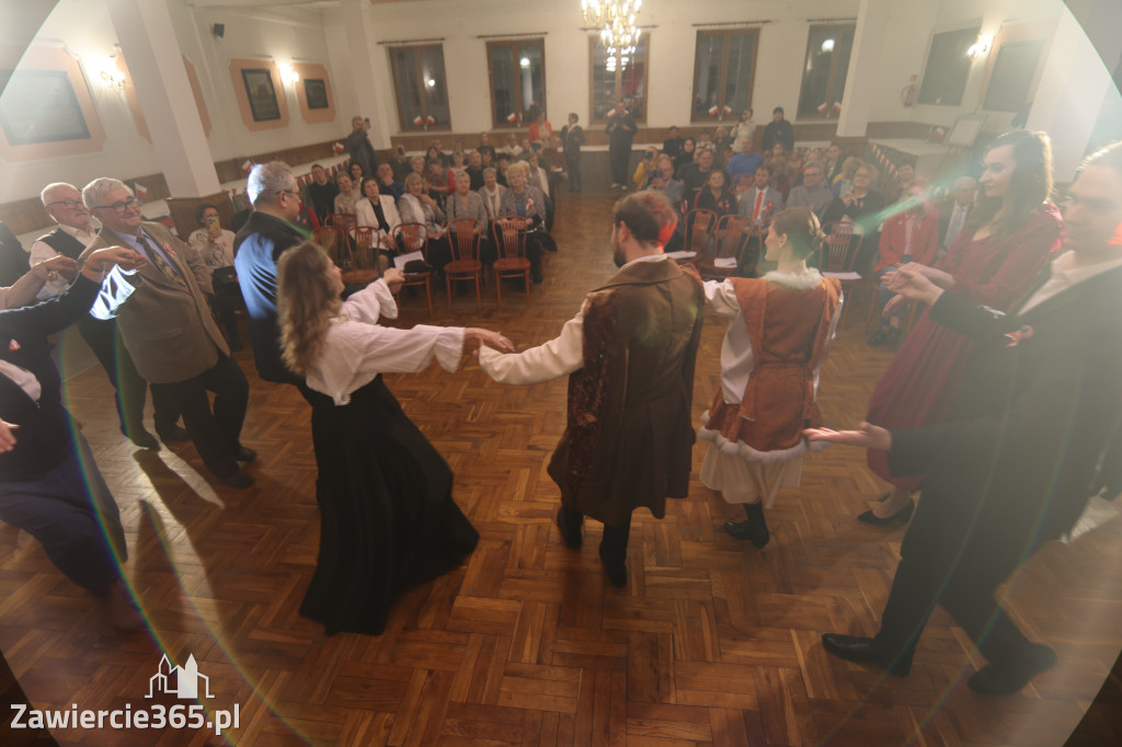 Fotorelacja: Święto Niepodległości w Pałacyku nad Wartą w Zawierciu Kromołowie