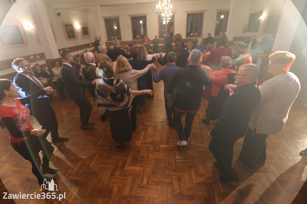 Fotorelacja: Święto Niepodległości w Pałacyku nad Wartą w Zawierciu Kromołowie