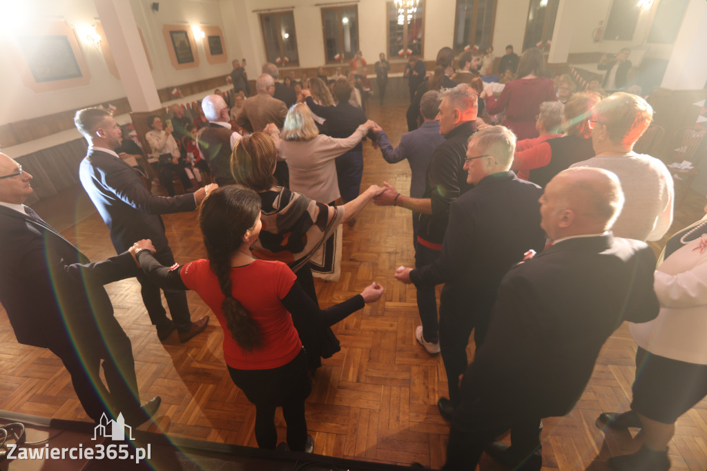 Fotorelacja: Święto Niepodległości w Pałacyku nad Wartą w Zawierciu Kromołowie