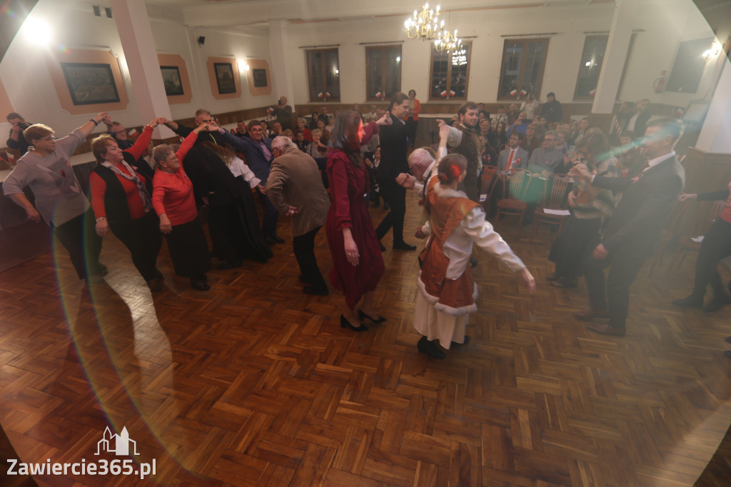 Fotorelacja: Święto Niepodległości w Pałacyku nad Wartą w Zawierciu Kromołowie