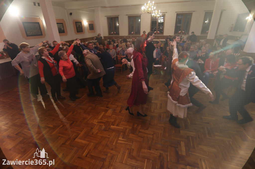 Fotorelacja: Święto Niepodległości w Pałacyku nad Wartą w Zawierciu Kromołowie