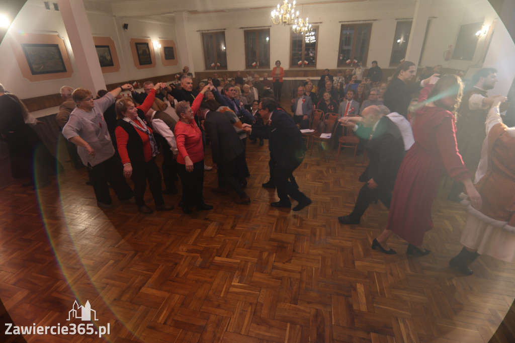 Fotorelacja: Święto Niepodległości w Pałacyku nad Wartą w Zawierciu Kromołowie