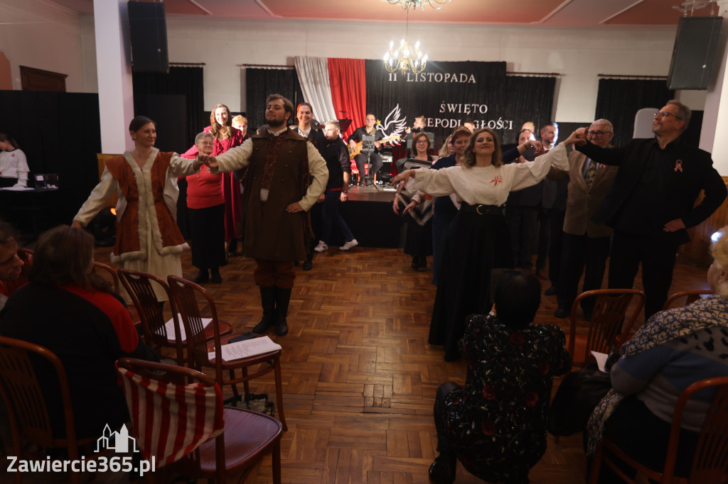 Fotorelacja: Święto Niepodległości w Pałacyku nad Wartą w Zawierciu Kromołowie