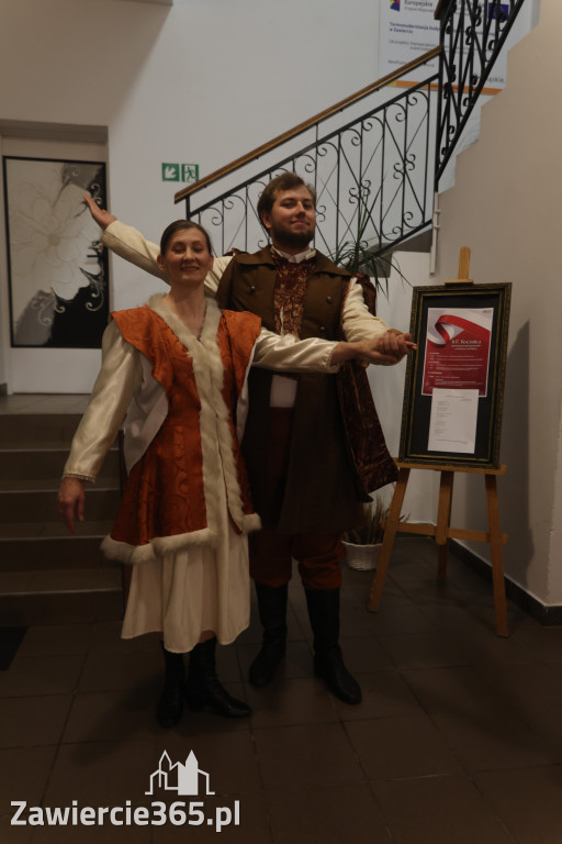 Fotorelacja: Święto Niepodległości w Pałacyku nad Wartą w Zawierciu Kromołowie