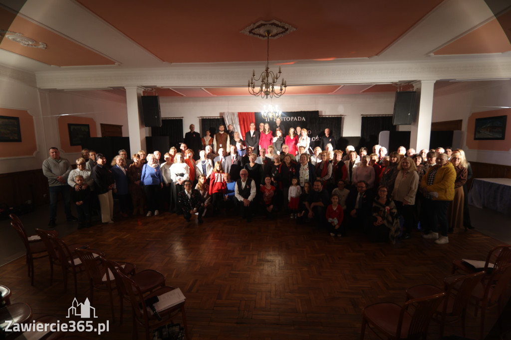 Fotorelacja: Święto Niepodległości w Pałacyku nad Wartą w Zawierciu Kromołowie