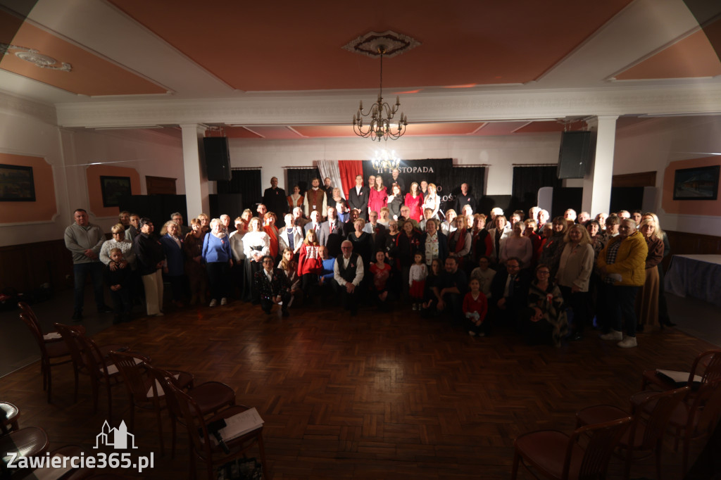 Fotorelacja: Święto Niepodległości w Pałacyku nad Wartą w Zawierciu Kromołowie