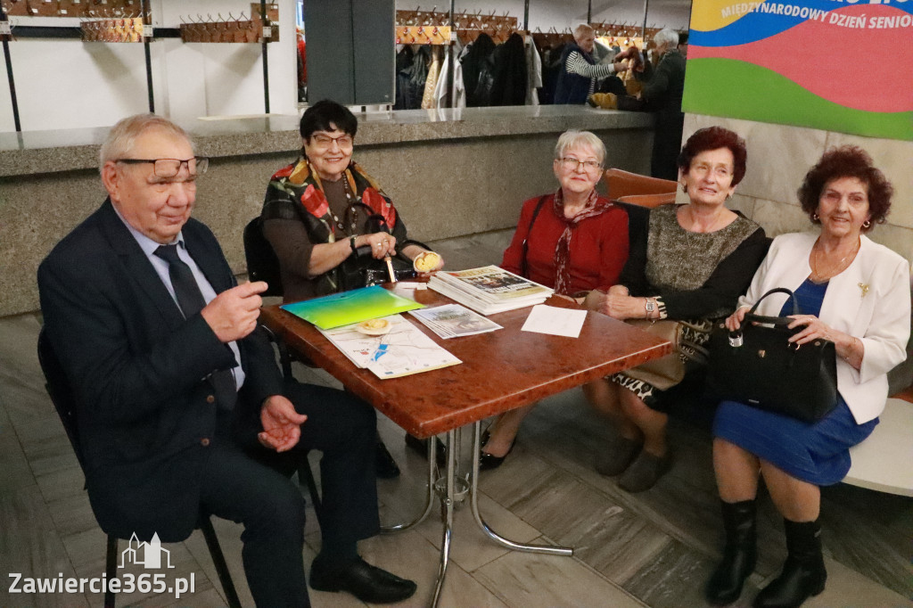 Fotorelacja: Międzynarodowy Dzień Seniora w MOK Zawiercie