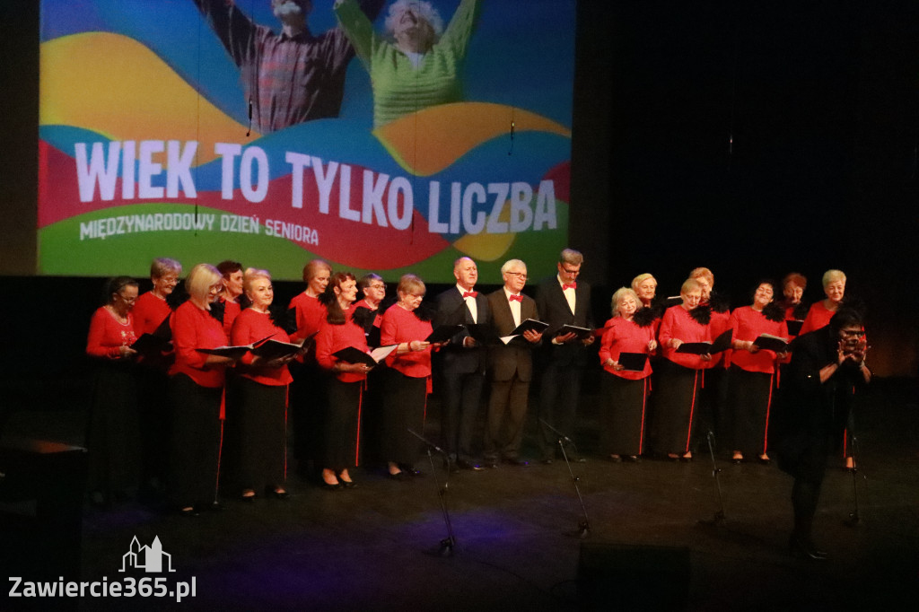 Fotorelacja: Międzynarodowy Dzień Seniora w MOK Zawiercie