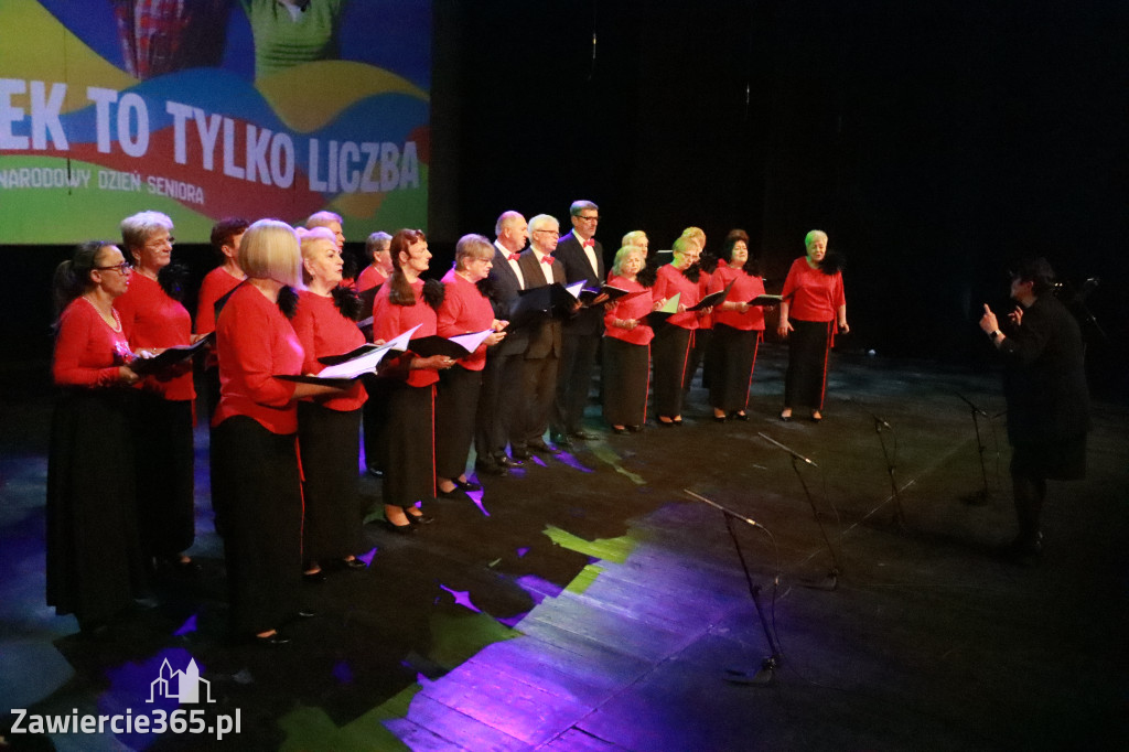 Fotorelacja: Międzynarodowy Dzień Seniora w MOK Zawiercie