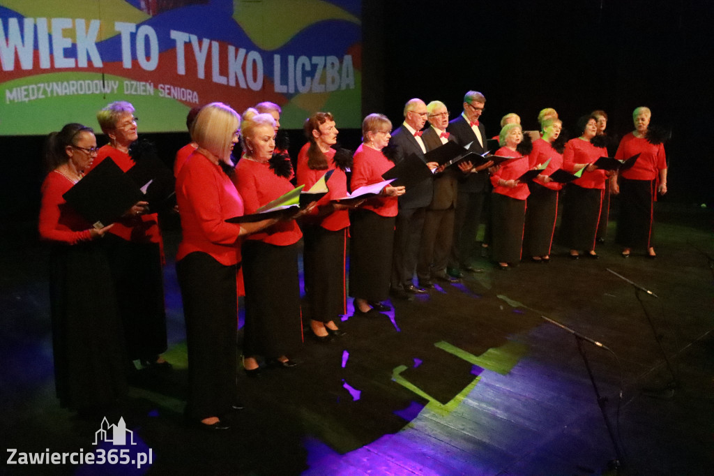 Fotorelacja: Międzynarodowy Dzień Seniora w MOK Zawiercie
