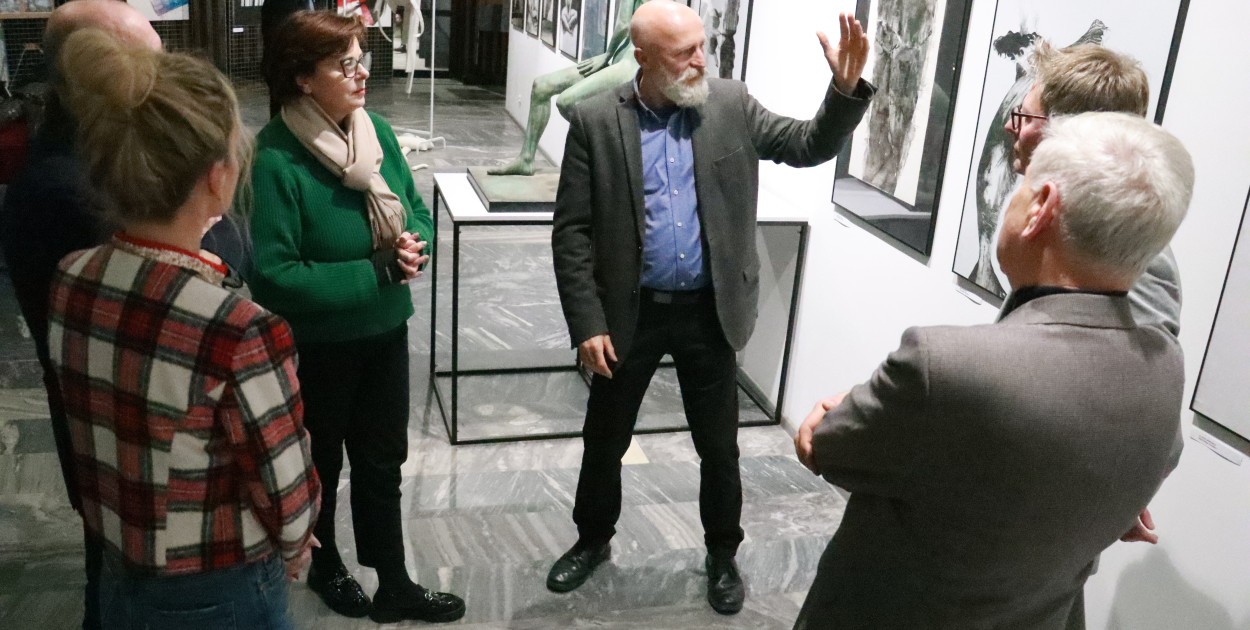 Fotorelacja: Wernisaż MIĘDZY LINIĄ A FORMĄ w MOK Zawiercie