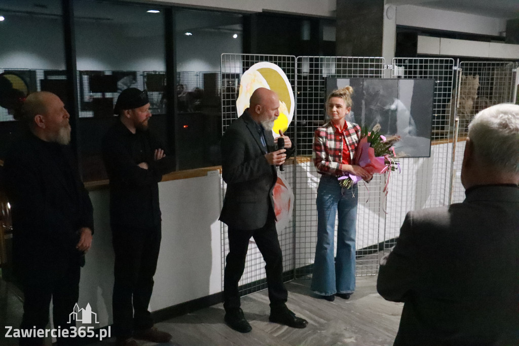 Fotorelacja: Wernisaż MIĘDZY LINIĄ A FORMĄ w MOK Zawiercie