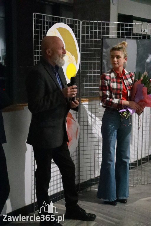 Fotorelacja: Wernisaż MIĘDZY LINIĄ A FORMĄ w MOK Zawiercie