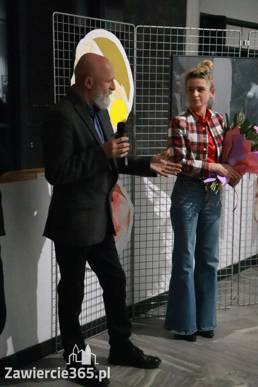 Fotorelacja: Wernisaż MIĘDZY LINIĄ A FORMĄ w MOK Zawiercie