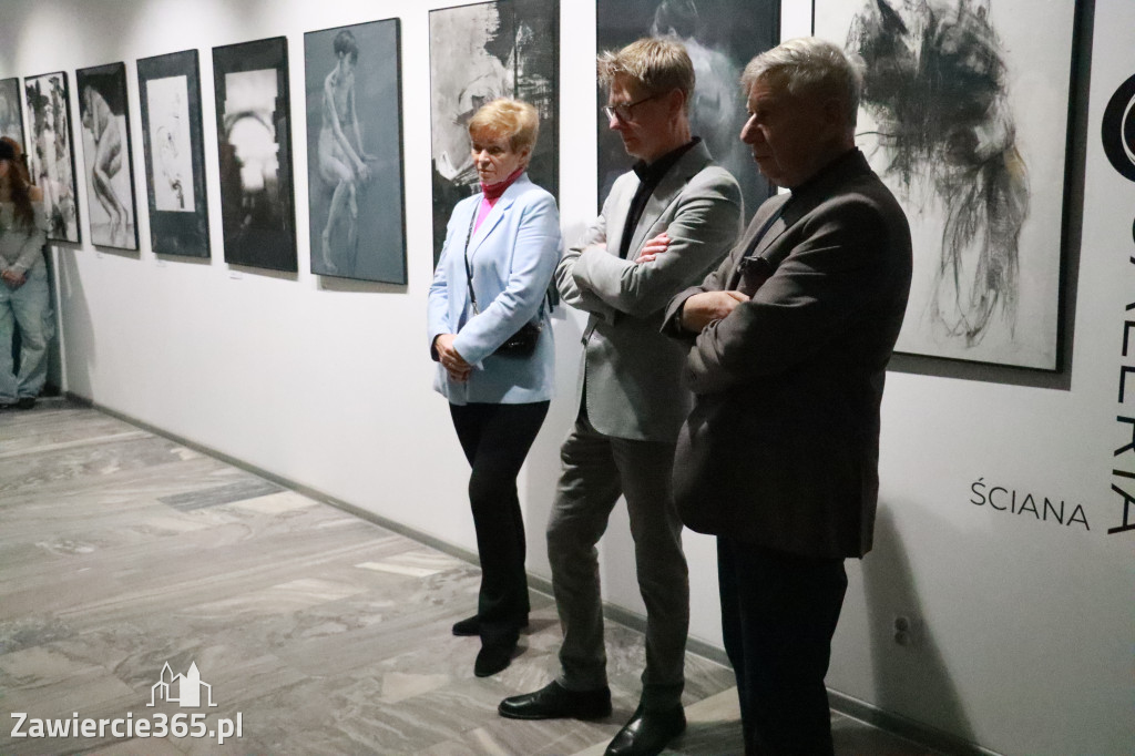 Fotorelacja: Wernisaż MIĘDZY LINIĄ A FORMĄ w MOK Zawiercie