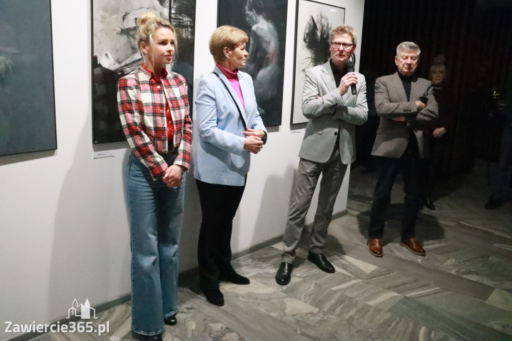 Fotorelacja: Wernisaż MIĘDZY LINIĄ A FORMĄ w MOK Zawiercie