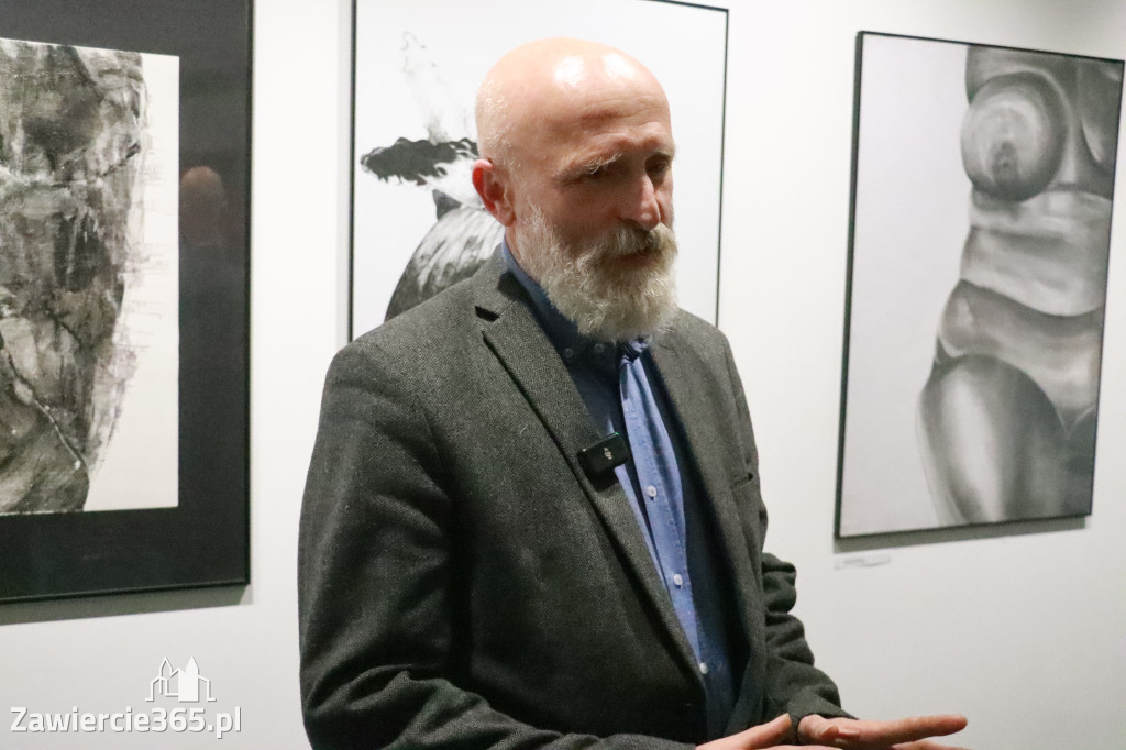 Fotorelacja: Wernisaż MIĘDZY LINIĄ A FORMĄ w MOK Zawiercie