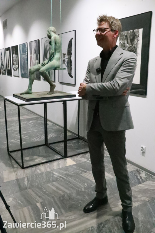 Fotorelacja: Wernisaż MIĘDZY LINIĄ A FORMĄ w MOK Zawiercie