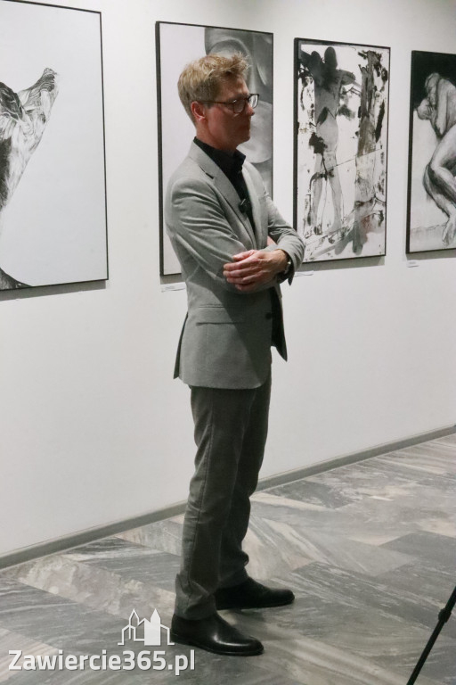 Fotorelacja: Wernisaż MIĘDZY LINIĄ A FORMĄ w MOK Zawiercie