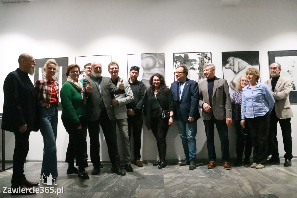 Fotorelacja: Wernisaż MIĘDZY LINIĄ A FORMĄ w MOK Zawiercie