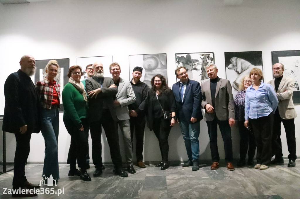 Fotorelacja: Wernisaż MIĘDZY LINIĄ A FORMĄ w MOK Zawiercie