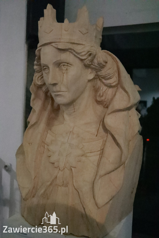 Fotorelacja: Wernisaż MIĘDZY LINIĄ A FORMĄ w MOK Zawiercie