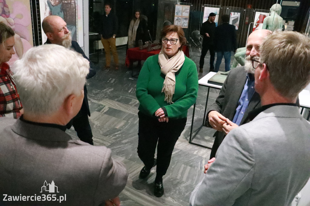 Fotorelacja: Wernisaż MIĘDZY LINIĄ A FORMĄ w MOK Zawiercie