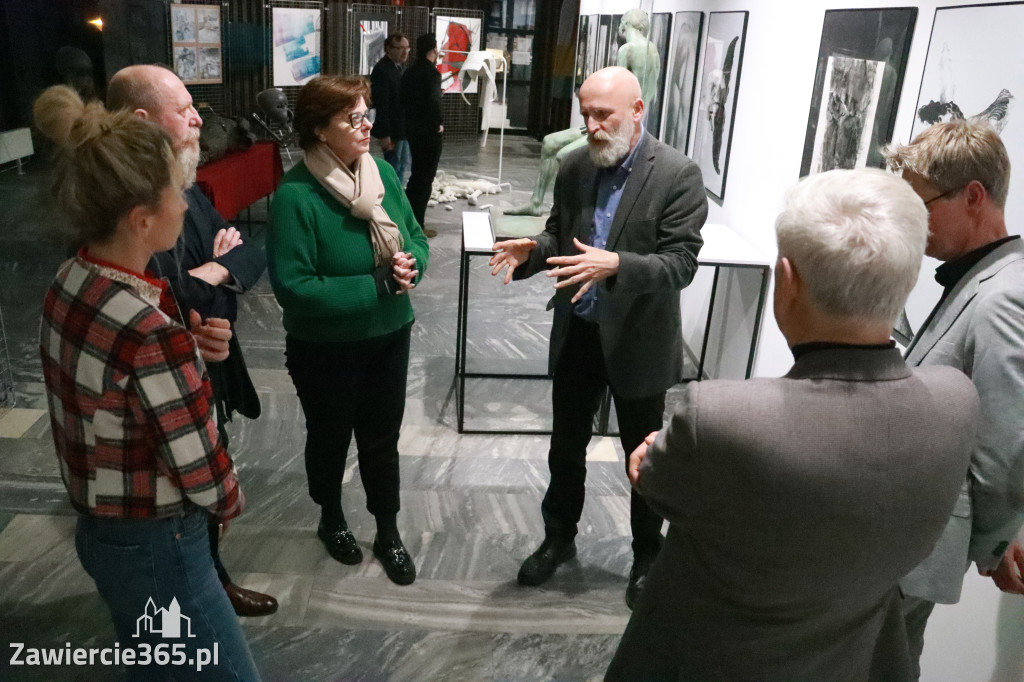Fotorelacja: Wernisaż MIĘDZY LINIĄ A FORMĄ w MOK Zawiercie