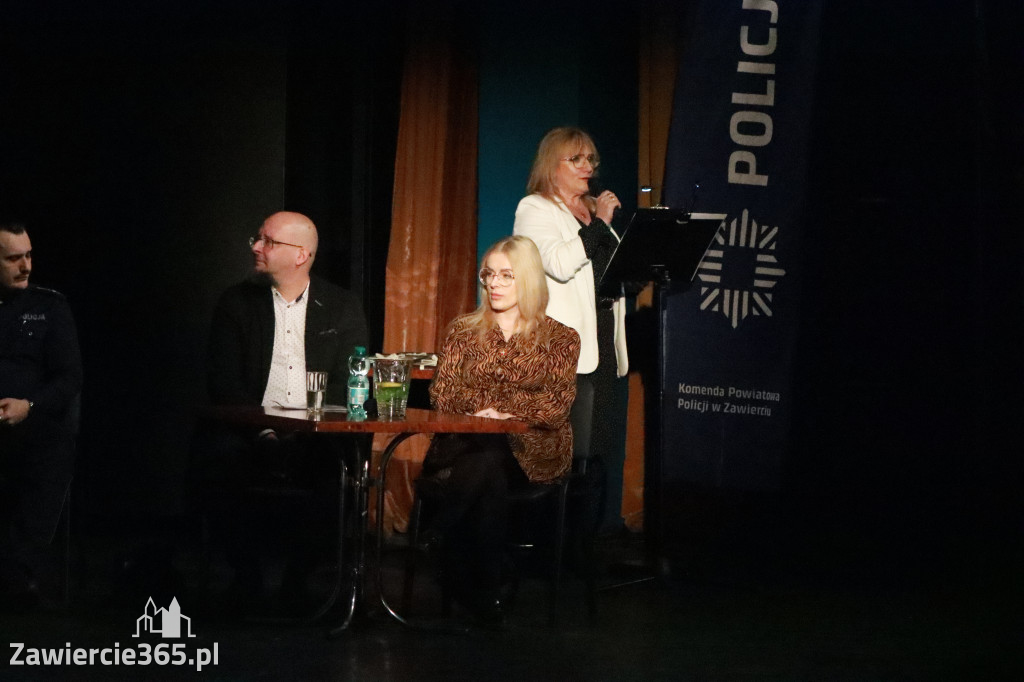 Fotorelacja: Razem przeciw mowie nienawiści w MOK Zawiercie