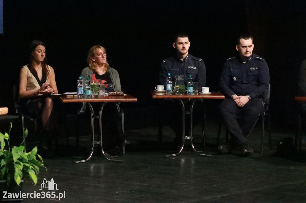 Fotorelacja: Razem przeciw mowie nienawiści w MOK Zawiercie