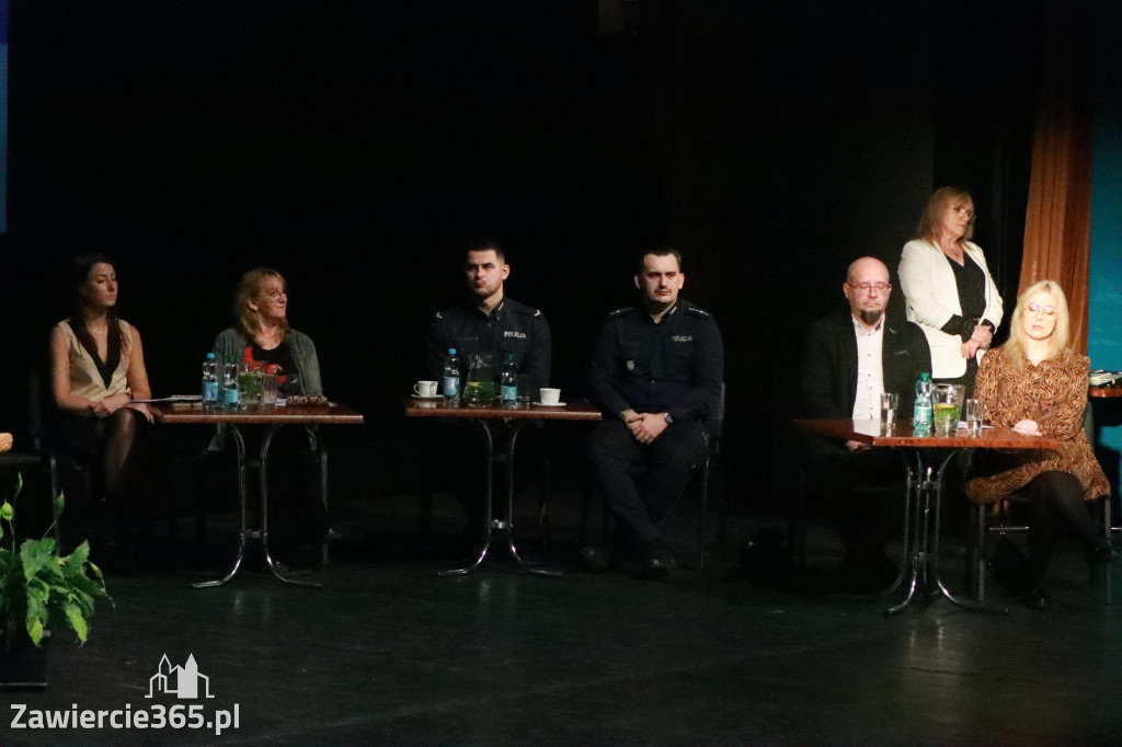 Fotorelacja: Razem przeciw mowie nienawiści w MOK Zawiercie