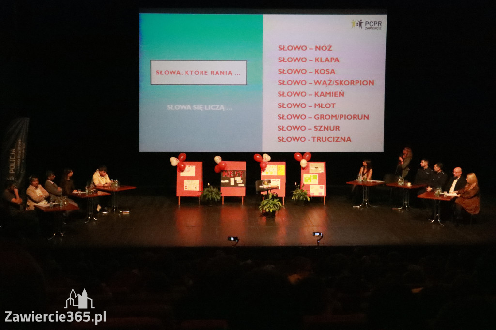 Fotorelacja: Razem przeciw mowie nienawiści w MOK Zawiercie