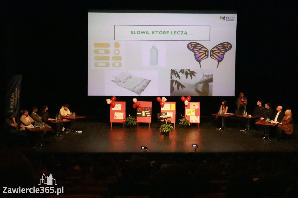 Fotorelacja: Razem przeciw mowie nienawiści w MOK Zawiercie