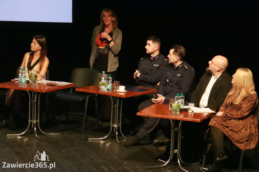 Fotorelacja: Razem przeciw mowie nienawiści w MOK Zawiercie