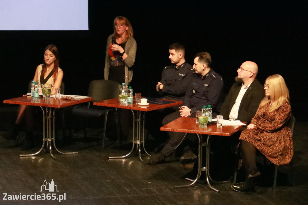 Fotorelacja: Razem przeciw mowie nienawiści w MOK Zawiercie