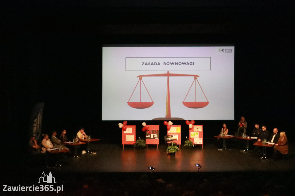 Fotorelacja: Razem przeciw mowie nienawiści w MOK Zawiercie