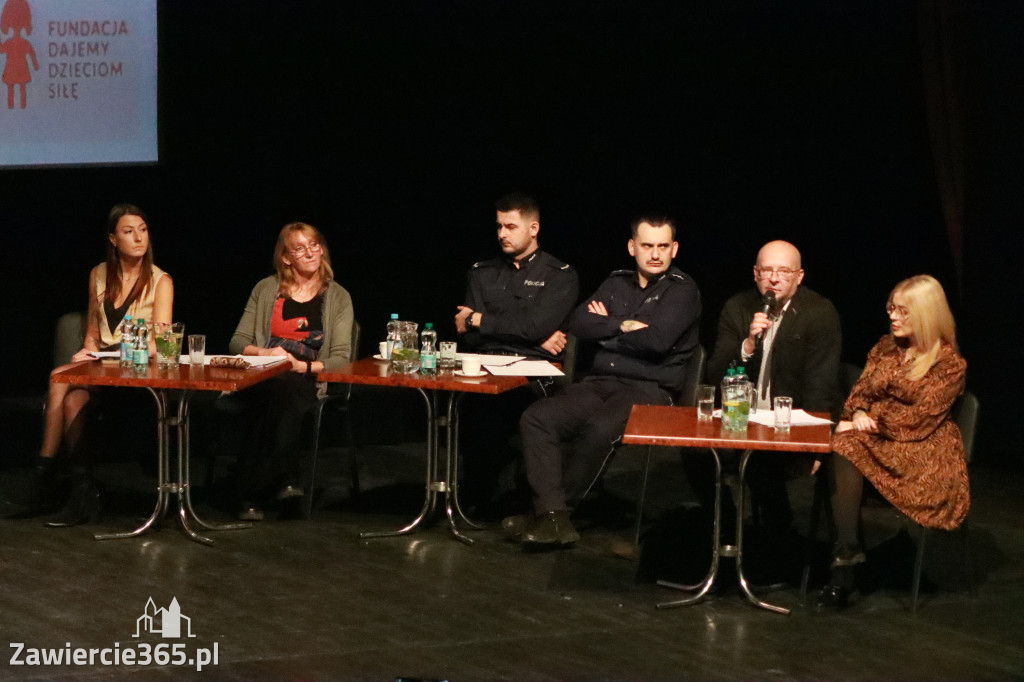 Fotorelacja: Razem przeciw mowie nienawiści w MOK Zawiercie