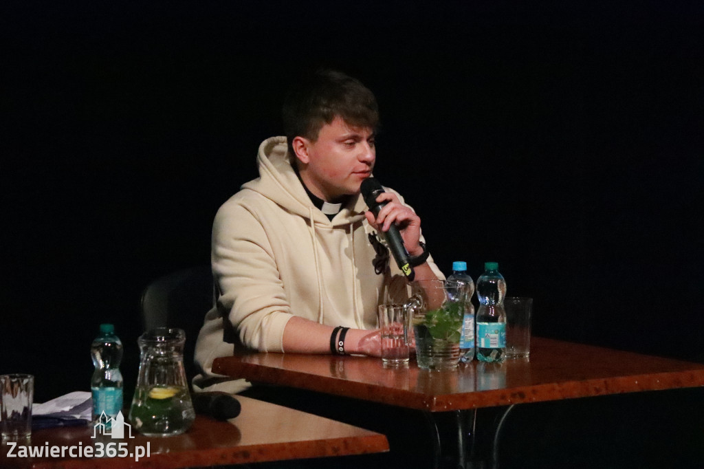 Fotorelacja: Razem przeciw mowie nienawiści w MOK Zawiercie