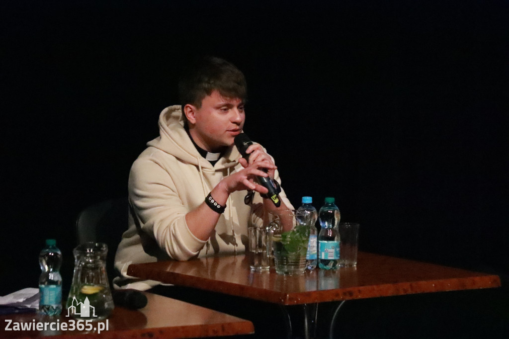 Fotorelacja: Razem przeciw mowie nienawiści w MOK Zawiercie