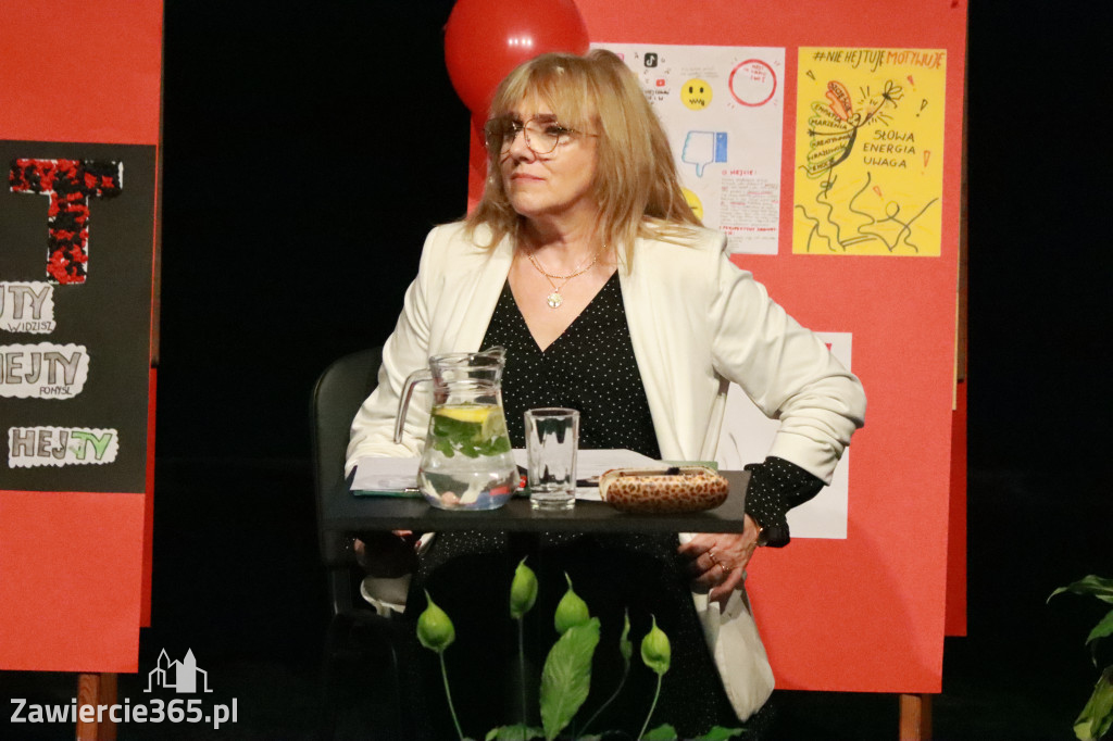 Fotorelacja: Razem przeciw mowie nienawiści w MOK Zawiercie