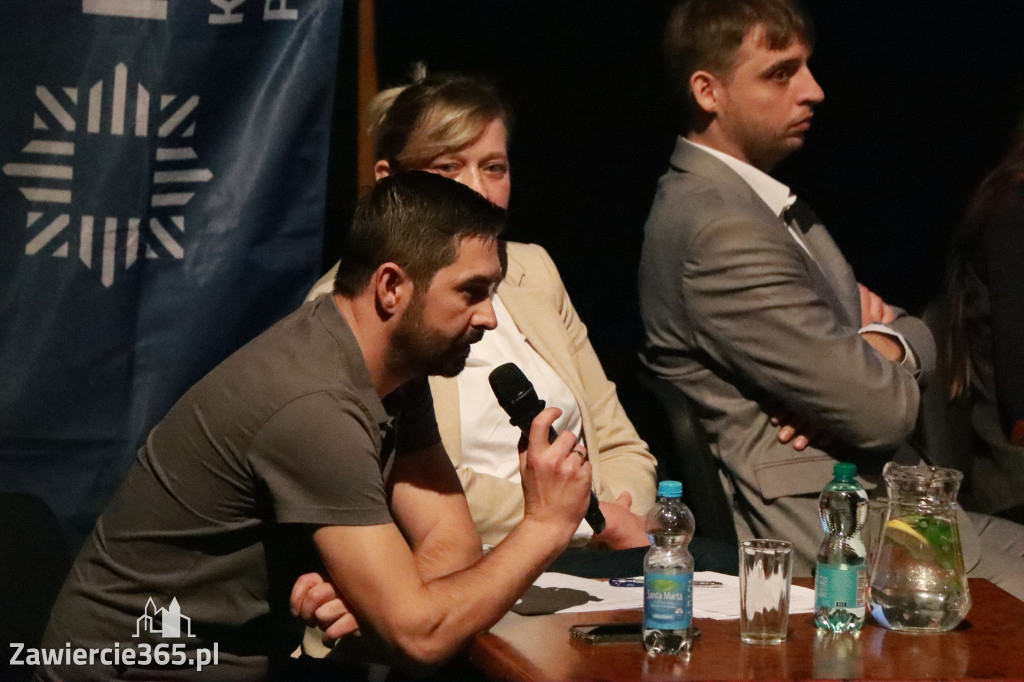 Fotorelacja: Razem przeciw mowie nienawiści w MOK Zawiercie