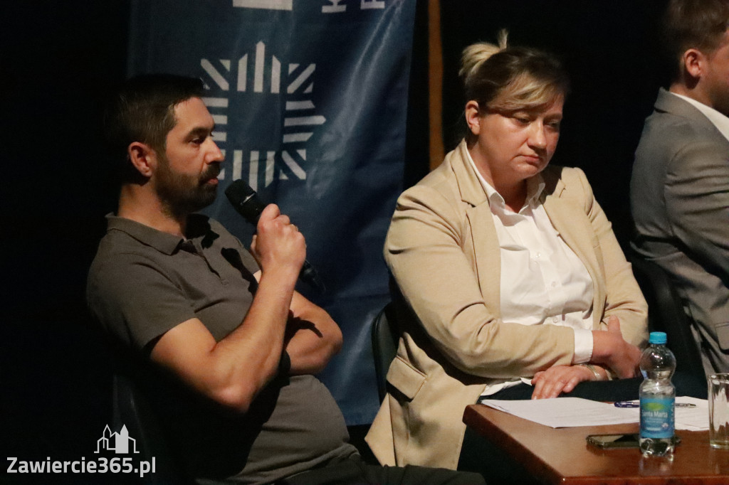 Fotorelacja: Razem przeciw mowie nienawiści w MOK Zawiercie