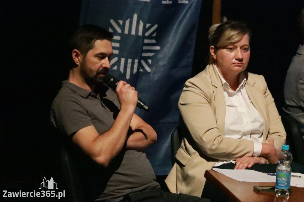 Fotorelacja: Razem przeciw mowie nienawiści w MOK Zawiercie